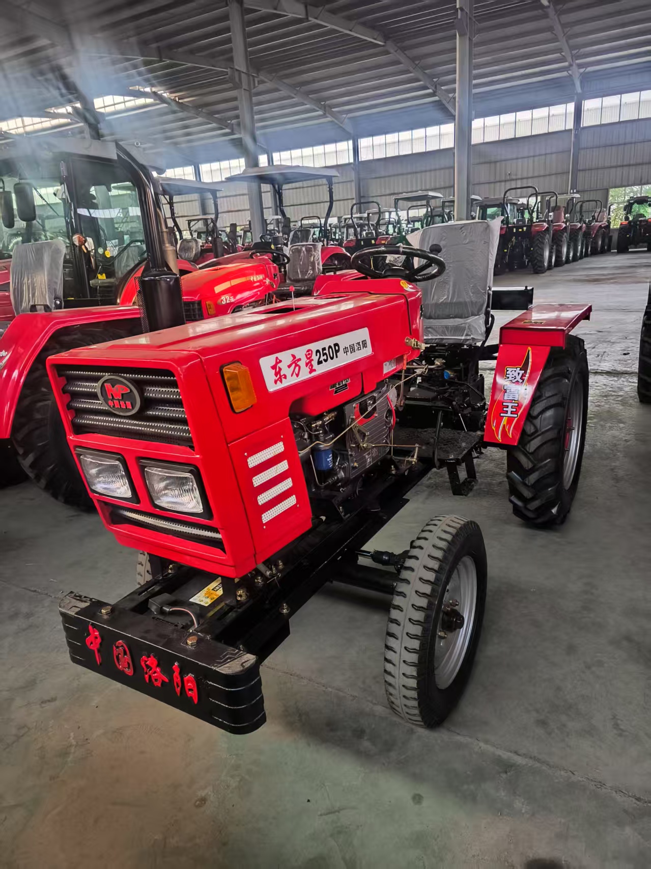 25HP Mini Tractor 4x4 Farm Mac - مراجعة Tractor Backhoe وسعره