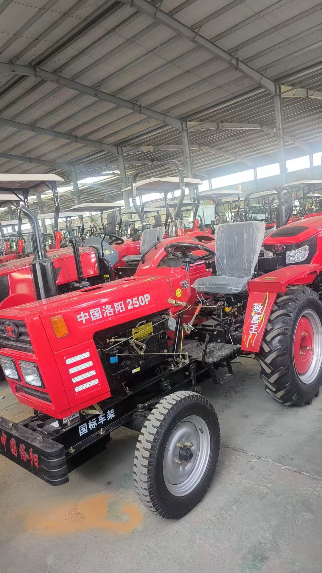 25HP Mini Tractor 4x4 Farm Mac - مراجعة Tractor Backhoe وسعره