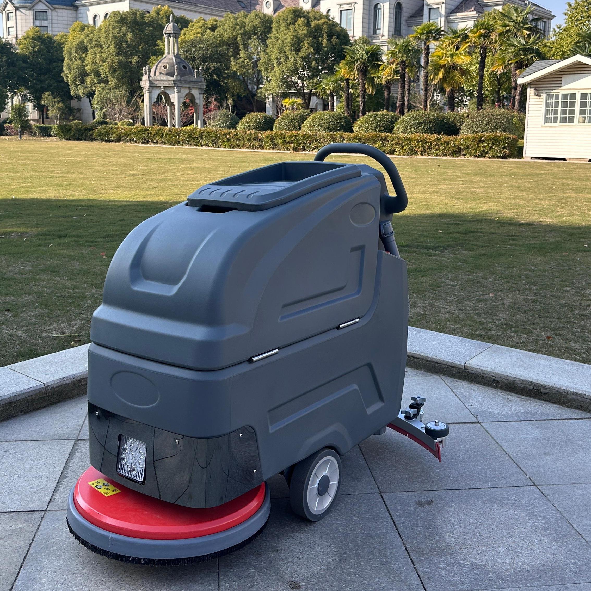Hand Pushing Floor Cleaning Eq - مراجعة Industrial Floor Scrubber وسعره